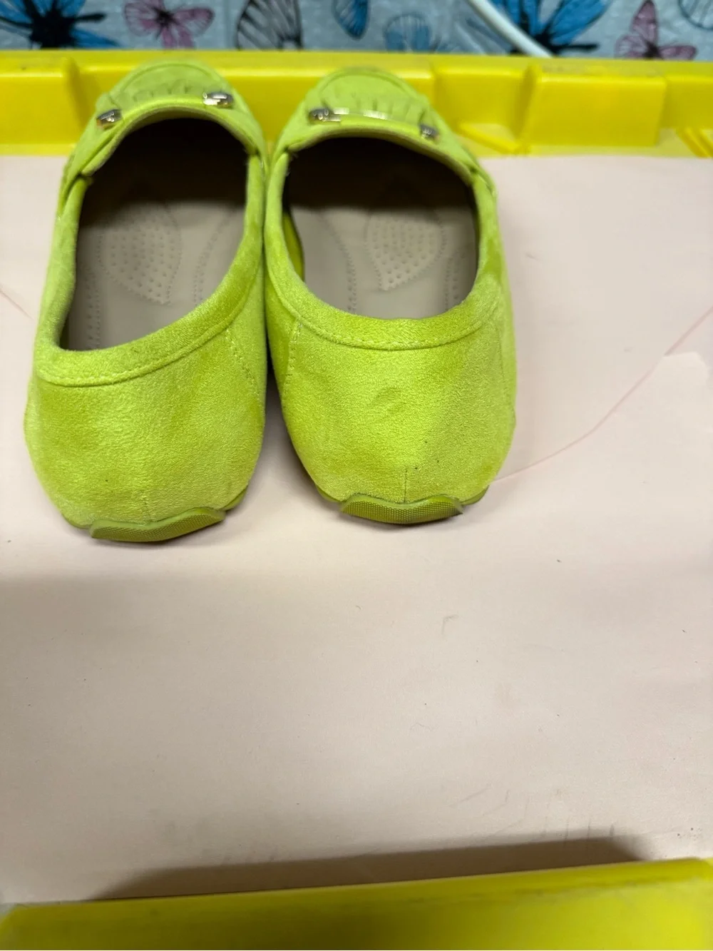 Women's Lime Green Fringe Loafers with Gold Accent - Picture 4 of 6